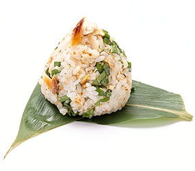 写真：鯵と大葉の混ぜご飯のおむすび